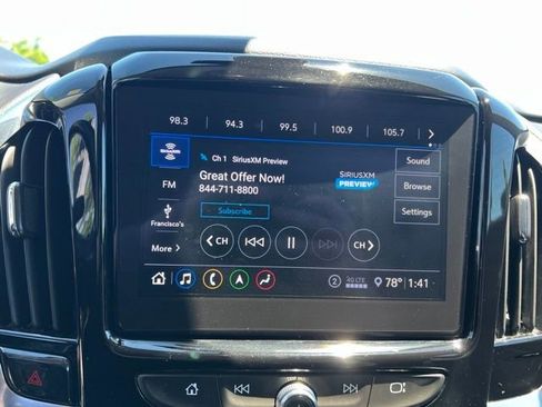 Used 2021 Chevrolet Traverse Premier w/ Redline Edition AWD/4WD image 18