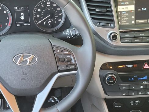 Used 2018 Hyundai Tucson Limited AWD/4WD image 14