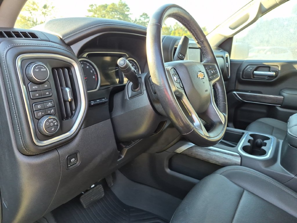 Used 2021 Chevrolet Silverado 1500 LTZ w/ LTZ Premium Package AWD/4WD image 14