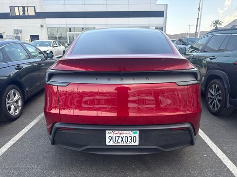 Used 2026 Tesla Model Y 2WD image 3