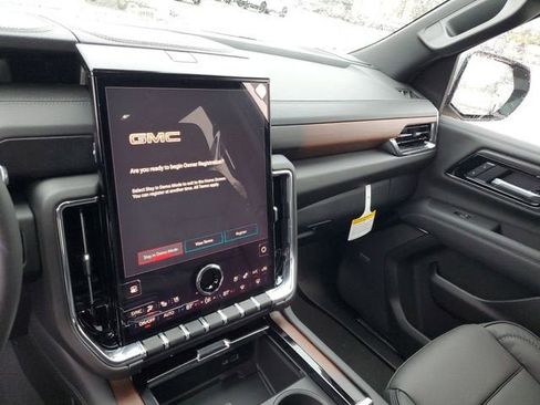 New 2026 GMC Yukon XL Denali image 26