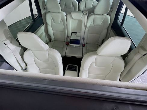 Used 2023 Volvo XC90 B6 Plus w/ Protection Package image 13