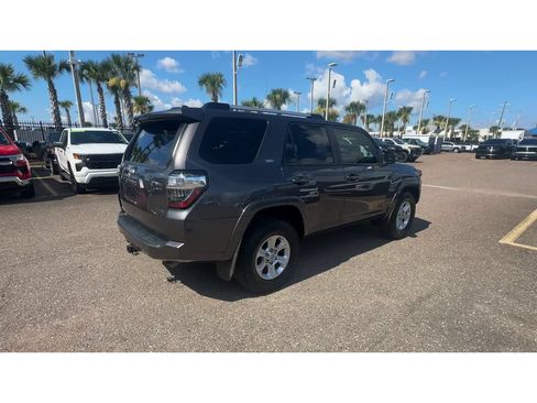 Used 2021 Toyota 4Runner SR5 Premium w/ Moonroof Package RWD image 2
