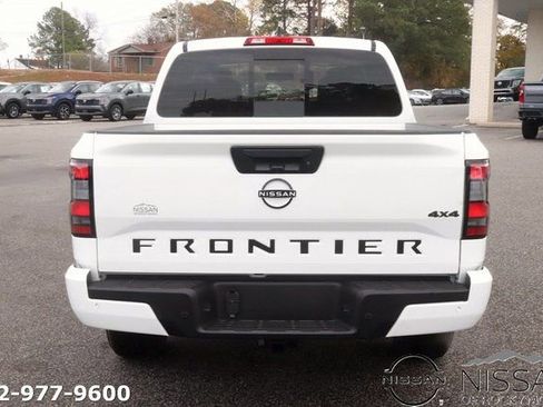 New 2026 Nissan Frontier SV w/ Tow Package AWD/4WD image 6
