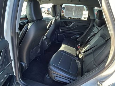 Used 2022 Lincoln Corsair Reserve image 15