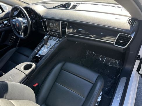 Used 2016 Porsche Panamera 4 image 12