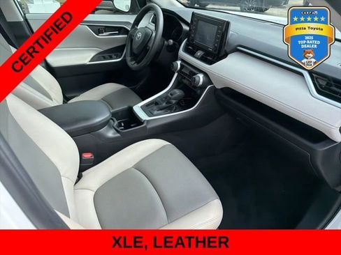 Certified 2022 Toyota RAV4 XLE w/ Convenience Package FWD image 11