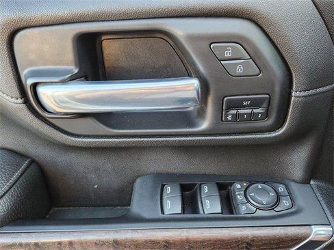 Certified 2023 GMC Sierra 2500 Denali w/ Denali Ultimate Package image 18