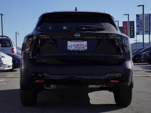 New 2026 Nissan Kicks SV image 5