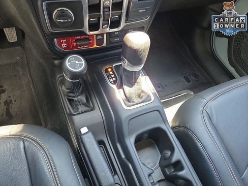 Used 2024 Jeep Wrangler Unlimited Sport AWD/4WD image 22