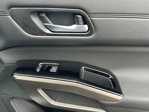 New 2025 Nissan Pathfinder Platinum image 22