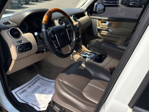 Used 2015 Land Rover LR4 HSE LUX AWD/4WD image 14