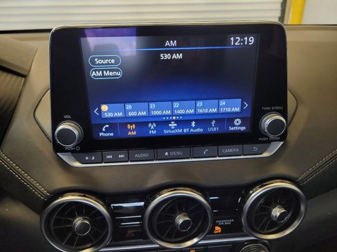 Used 2024 Nissan Sentra SV FWD image 25