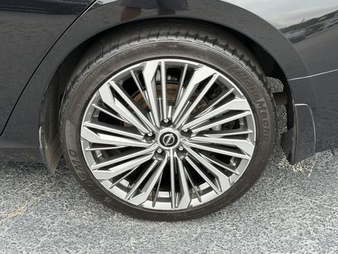 Used 2023 Nissan Altima 2.5 SL FWD image 15