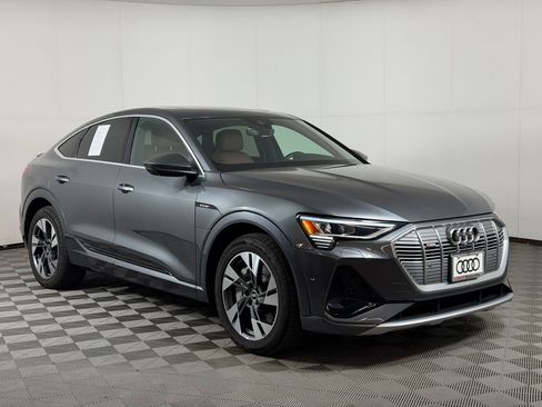 Certified 2021 Audi e-tron Premium Plus w/ Premium Plus Package AWD/4WD image 7