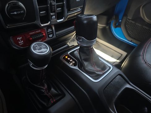 Used 2021 Jeep Gladiator Rubicon image 21