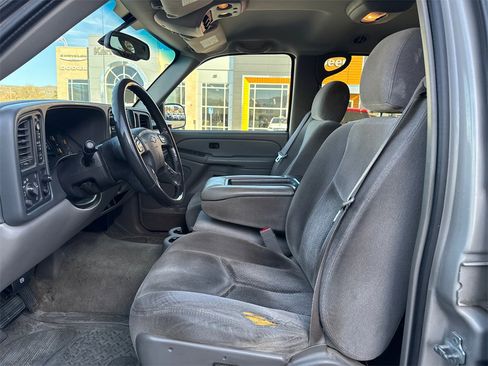 Used 2005 Chevrolet Tahoe LS w/ Skid Plate Package, Off Road image 5