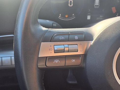 Used 2025 Hyundai Kona SEL AWD/4WD image 14
