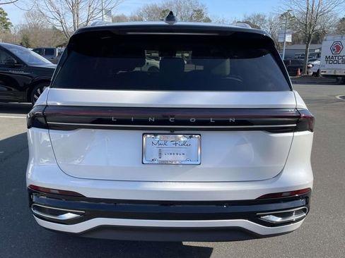 New 2026 Lincoln Nautilus Reserve image 29