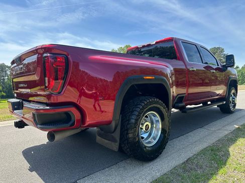 Used 2022 GMC Sierra 3500 Denali AWD/4WD image 5