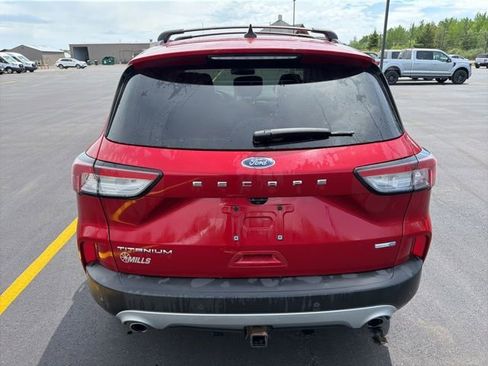 Used 2020 Ford Escape Titanium AWD/4WD image 4