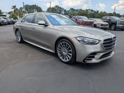 Used 2023 Mercedes-Benz S 500 4MATIC image 3