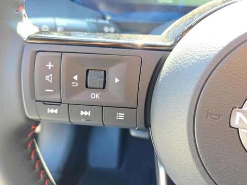 New 2026 Nissan Kicks SR w/ Cold Weather Package FWD image 23