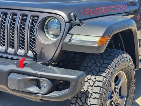Used 2023 Jeep Gladiator Rubicon w/ LED Lighting Group AWD/4WD image 9