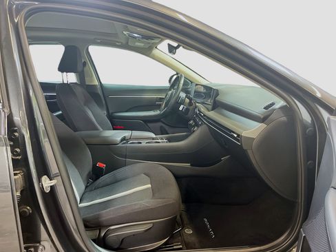 Used 2025 Hyundai Sonata SEL FWD image 28