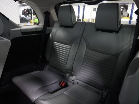 Used 2019 Land Rover Discovery HSE Luxury AWD/4WD image 39