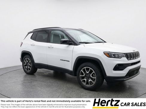 Used 2025 Jeep Compass Trailhawk AWD/4WD image 1