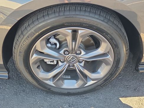 Used 2024 Honda Accord EX image 23