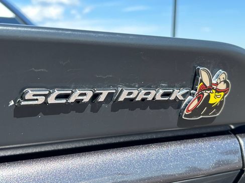 Used 2016 Dodge Challenger R/T Scat Pack w/ Leather Interior Group RWD image 23