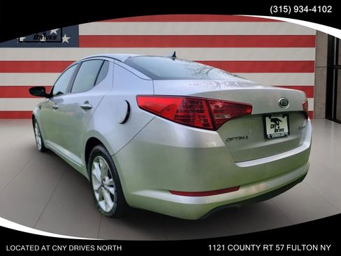 Used 2011 Kia Optima EX FWD image 7