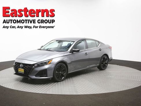 Used 2023 Nissan Altima 2.5 SR FWD image 55