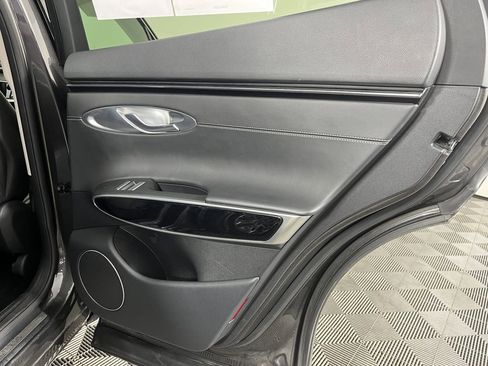 Used 2025 Genesis GV70 2.5T image 14