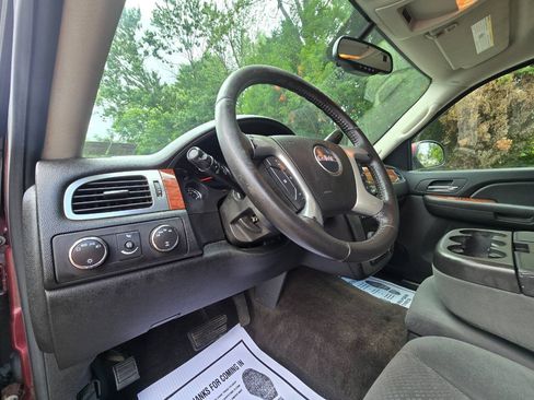 Used 2008 GMC Yukon SLE AWD/4WD image 17