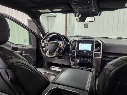 Used 2019 Ford F150 Platinum w/ Equipment Group 701A Luxury AWD/4WD image 11