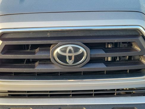 Used 2021 Toyota Tacoma SR5 image 8