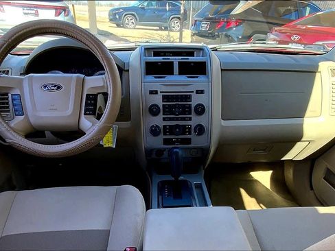 Used 2009 Ford Escape XLT image 16