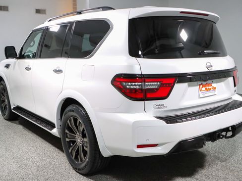 Used 2023 Nissan Armada SL w/ Midnight Edition Package AWD/4WD image 9