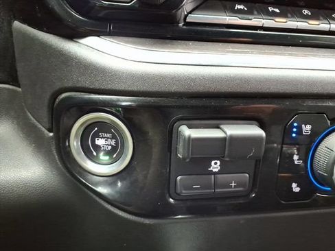 Used 2023 Chevrolet Silverado 1500 LTZ AWD/4WD image 30