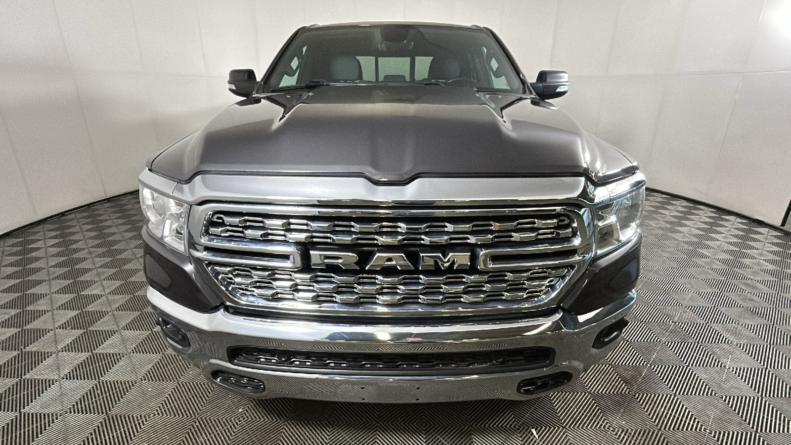 Used 2022 RAM 1500 Big Horn RWD image 9