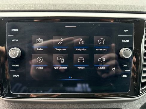 Used 2023 Volkswagen Atlas SE image 18