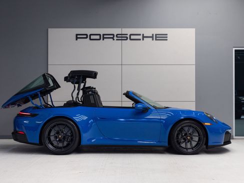 Certified 2025 Porsche 911 Targa 4 GTS AWD/4WD image 9