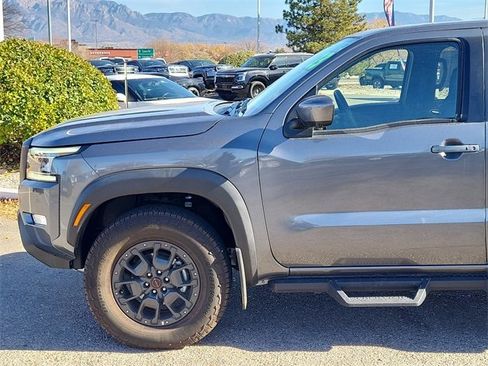 Used 2023 Nissan Frontier PRO-4X w/ Pro-4X Premium Package image 8