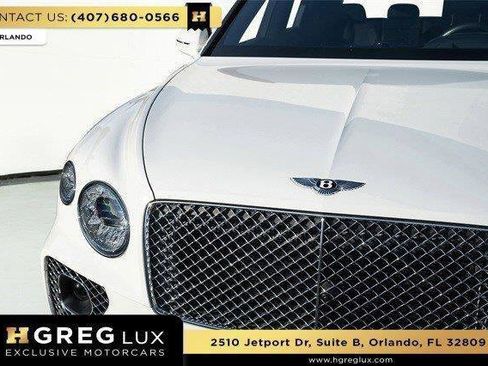 Used 2022 Bentley Bentayga AWD/4WD image 5