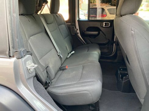 Used 2020 Jeep Wrangler Unlimited Sport S AWD/4WD image 11