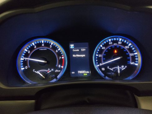 Used 2019 Toyota Highlander XLE AWD/4WD image 23