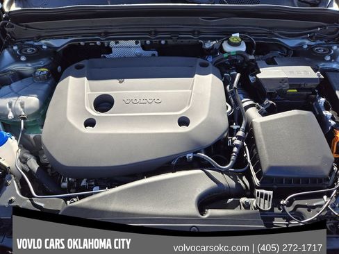 Used 2026 Volvo XC40 B4 Core w/ Protection Package Premier FWD image 31